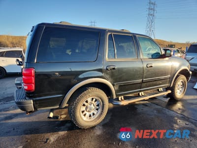 Trzecie zdjęcie samochodu z tyłu: 2002 FORD EXPEDITION XLT VIN:1FMPU16L22LA81347 - miniatura