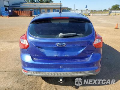 Zdjęcie 6 z 12 samochodu: 2014 FORD FOCUS TITANIUM VIN:1FADP3N28EL281436 - miniatura