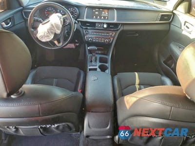 Zdjęcie 8 z 12 samochodu: 2018 KIA OPTIMA LX VIN:5XXGT4L35JG239112 - miniatura