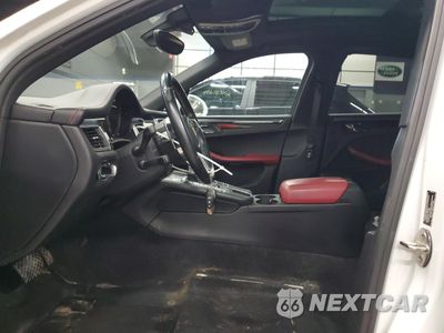 Zdjęcie 7 z 13 samochodu: 2016 PORSCHE MACAN S VIN:WP1AB2A57GLB52773 - miniatura