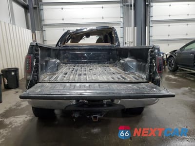Zdjęcie 6 z 13 samochodu: 2000 FORD F350 SRW SUPER DUTY VIN:1FTSW31F8YEE19157 - miniatura