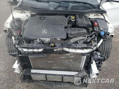 Zdjęcie 11 z 13 samochodu: 2019 MERCEDES-BENZ CLA 250 4MATIC VIN:WDDSJ4GB8KN747488 - miniatura
