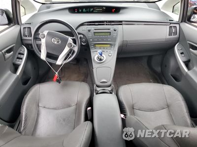 Zdjęcie 8 z 12 samochodu: 2011 TOYOTA PRIUS VIN:JTDKN3DU7B0316443 - miniatura