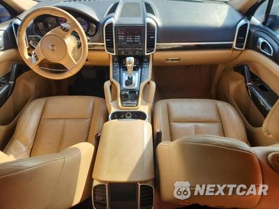 Zdjęcie 8 z 12 samochodu: 2011 PORSCHE CAYENNE VIN:WP1AA2A2XBLA07485 - miniatura