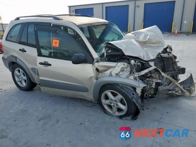 Czwarte zdjęcie samochodu z boku: 2003 TOYOTA RAV4 VIN:JTEHH20V136084300 - miniatura