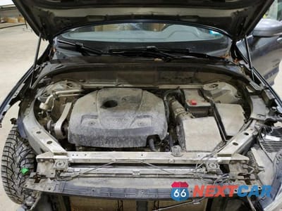 Zdjęcie 12 z 13 samochodu: 2018 VOLVO XC60 T6 MOMENTUM VIN:YV4A22RK3J1094253 - miniatura