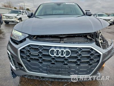 Piąte zdjęcie samochodu w środku: 2022 AUDI Q5 PREMIUM 45 VIN:WA1GAAFY3N2101635 - miniatura