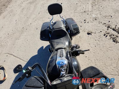 Piąte zdjęcie samochodu w środku: 2017 HARLEY-DAVIDSON FLTRX ROAD GLIDE VIN:1HD1KHC33HB696046 - miniatura