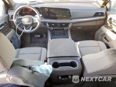 Zdjęcie 8 z 16 samochodu: 2025 CHEVROLET TAHOE C1500 LT VIN:1GNS5NRD8SR348261 - miniatura