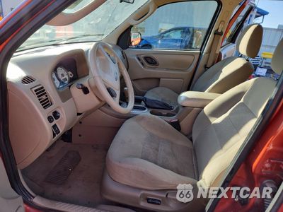 Zdjęcie 7 z 13 samochodu: 2006 FORD ESCAPE XLT VIN:1FMYU03126KC24259 - miniatura