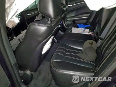 Zdjęcie 10 z 14 samochodu: 2019 CHRYSLER 300 S VIN:2C3CCABG8KH573302 - miniatura