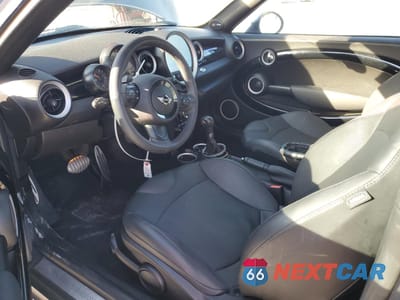 Zdjęcie 8 z 13 samochodu: 2015 MINI COOPER ROADSTER S VIN:WMWSY3C53FT595697 - miniatura