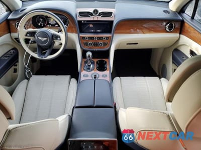 Zdjęcie 8 z 12 samochodu: 2023 BENTLEY BENTAYGA VIN:SJAHT2ZV7PC022219 - miniatura