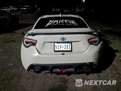 Zdjęcie 6 z 14 samochodu: 2017 TOYOTA 86 BASE VIN:JF1ZNAA17H9707227 - miniatura