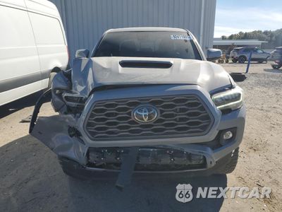 Piąte zdjęcie samochodu w środku: 2021 TOYOTA TACOMA DOUBLE CAB VIN:3TMCZ5AN7MM433439 - miniatura