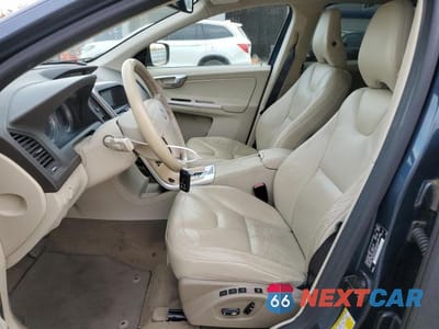 Zdjęcie 7 z 12 samochodu: 2010 VOLVO XC60 VIN:YV4992DZ5A2079377 - miniatura