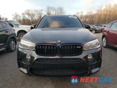 Piąte zdjęcie samochodu w środku: 2017 BMW X5 M VIN:5YMKT6C38H0U39667 - miniatura