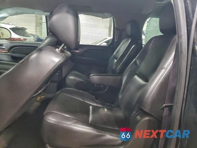 Zdjęcie 11 z 13 samochodu: 2013 CHEVROLET SUBURBAN K1500 LTZ VIN:1GNSKKE75DR313428 - miniatura