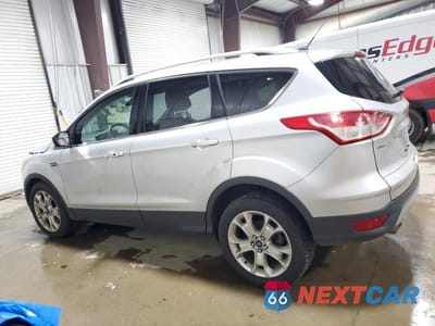 Drugie zdjęcie samochodu z przodu: 2014 FORD ESCAPE TITANIUM VIN:1FMCU9JX4EUC18696 - miniatura