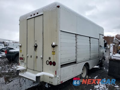 Trzecie zdjęcie samochodu z tyłu: 2024 ISUZU NPR HD - REFRIGERATOR DELIVERY TRUCK VIN:54DC4W1D8RS220604 - miniatura