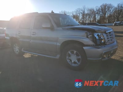Czwarte zdjęcie samochodu z boku: 2003 CADILLAC ESCALADE LUXURY VIN:1GYEK63N03R125908 - miniatura