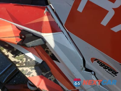 Zdjęcie 9 z 11 samochodu: 2020 POLARIS RZR XP 4 TURBO S VELOCITY VIN:3NSP4E92XLG822503 - miniatura