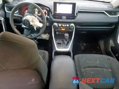 Zdjęcie 8 z 13 samochodu: 2024 TOYOTA RAV4 XLE VIN:2T3W1RFV7RW345842 - miniatura