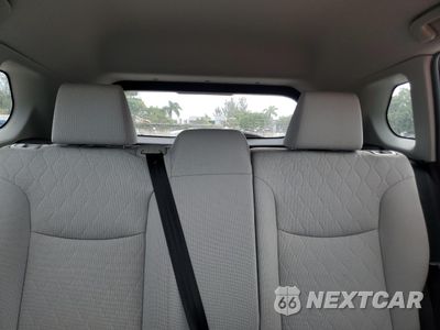 Zdjęcie 10 z 15 samochodu: 2022 TOYOTA COROLLA CROSS LE VIN:7MUCAAAG6NV004446 - miniatura