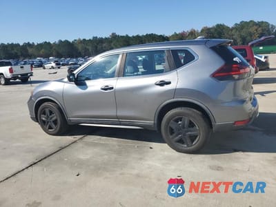 Drugie zdjęcie samochodu z przodu: 2018 NISSAN ROGUE S VIN:KNMAT2MV6JP579775 - miniatura