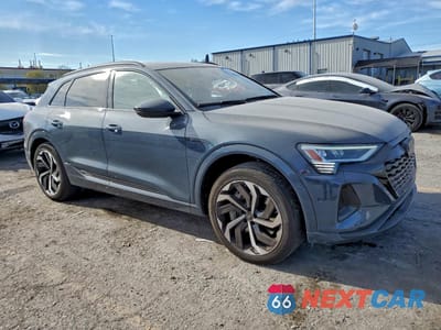Czwarte zdjęcie samochodu z boku: 2024 AUDI Q8 E-TRON PREMIUM PLUS VIN:WA15AAGE7RB030800 - miniatura