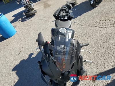 Piąte zdjęcie samochodu w środku: 2025 YAMAHA YFZ320 A VIN:MH3RH25E4SK005257 - miniatura