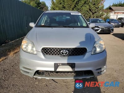 Piąte zdjęcie samochodu w środku: 2003 TOYOTA COROLLA MATRIX VIN:2T1LR32E13C720172 - miniatura