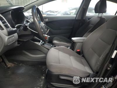 Zdjęcie 7 z 11 samochodu: 2017 KIA FORTE LX VIN:3KPFK4A7XHE127624 - miniatura