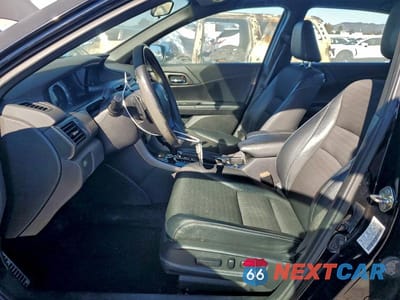 Zdjęcie 7 z 11 samochodu: 2017 HONDA ACCORD SPORT VIN:1HGCR2F54HA055463 - miniatura