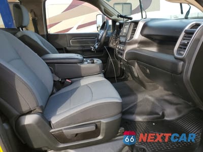 Zdjęcie 10 z 12 samochodu: 2019 RAM 5500 VIN:3C7WRMDL9KG546602 - miniatura