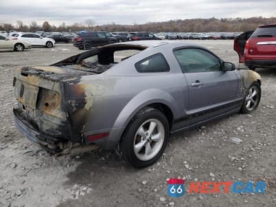 Trzecie zdjęcie samochodu z tyłu: 2006 FORD MUSTANG VIN:1ZVHT80NX65249337 - miniatura