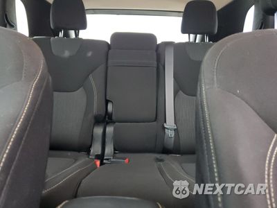 Zdjęcie 10 z 15 samochodu: 2015 JEEP CHEROKEE LATITUDE VIN:1C4PJLCB2FW782060 - miniatura