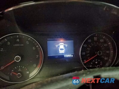 Zdjęcie 9 z 11 samochodu: 2019 KIA FORTE FE VIN:3KPF24AD0KE008123 - miniatura