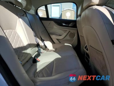Zdjęcie 10 z 13 samochodu: 2020 JAGUAR XE S VIN:SAJAE4FX6LCP57670 - miniatura
