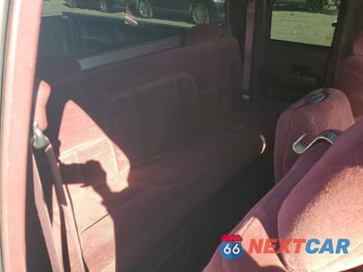 Zdjęcie 10 z 14 samochodu: 1997 CHEVROLET GMT-400 K1500 VIN:1GCEK19R7VE135462 - miniatura