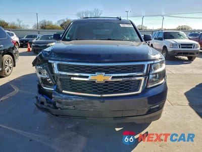 Piąte zdjęcie samochodu w środku: 2018 CHEVROLET SUBURBAN C1500 LT VIN:1GNSCHKC3JR223353 - miniatura