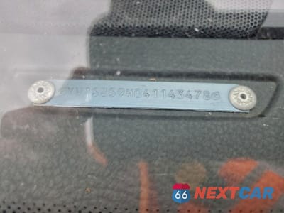 Zdjęcie 13 z 13 samochodu: 2004 VOLVO XC70 VIN:YV1SZ59H041143478 - miniatura
