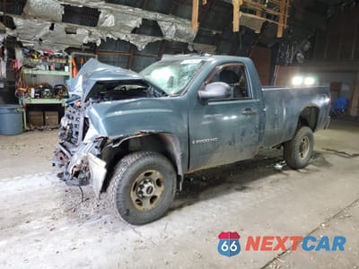 2009 GMC SIERRA K25 1GTHK44K59E124913 - główne zdjęcie licytacji z USA - miniatura