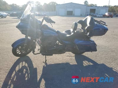 Trzecie zdjęcie samochodu z tyłu: 2015 HARLEY-DAVIDSON FLTRXS ROAD GLIDE SPECIAL VIN:1HD1KTM10FB602766 - miniatura