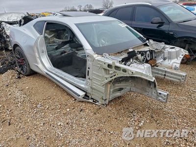 Czwarte zdjęcie samochodu z boku: 2016 CHEVROLET CAMARO SS VIN:1G1FH1R79G0136638 - miniatura