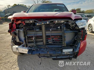 Piąte zdjęcie samochodu w środku: 2025 TOYOTA TUNDRA CREWMAX PLATINUM VIN:5TFNC5DB5SX109344 - miniatura