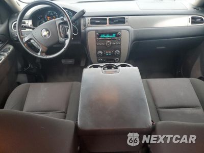 Zdjęcie 8 z 14 samochodu: 2010 CHEVROLET SUBURBAN K2500 LS VIN:1GNZKLEG2AR280002 - miniatura