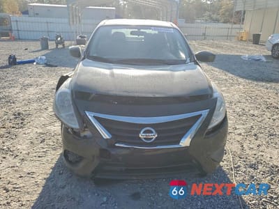 Piąte zdjęcie samochodu w środku: 2016 NISSAN VERSA S VIN:3N1CN7AP1GL899342 - miniatura