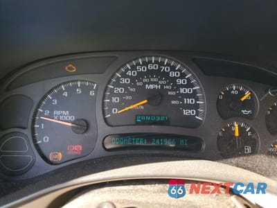 Zdjęcie 9 z 13 samochodu: 2003 GMC YUKON VIN:1GKEC13Z53R184983 - miniatura