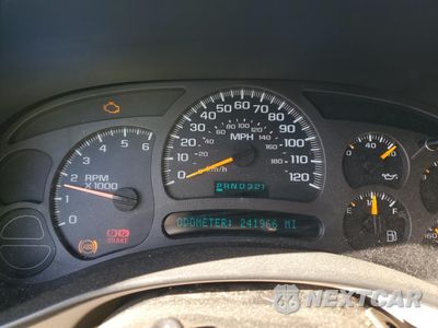 Zdjęcie 9 z 13 samochodu: 2003 GMC YUKON VIN:1GKEC13Z53R184983 - miniatura